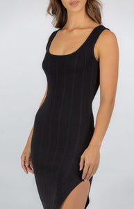 Wide Rib Textured Knit Dress With Side Split - Black