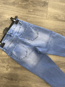Katie Light Wash Rip Jeans